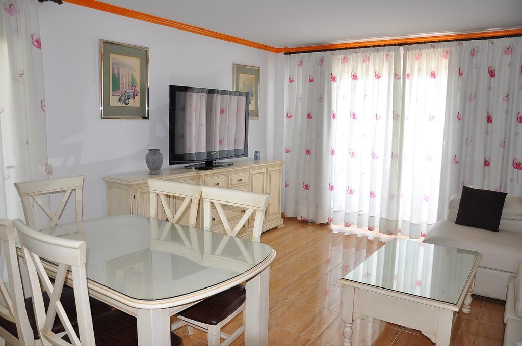 Eden Roc II Apartman Marbella Szoba fotó