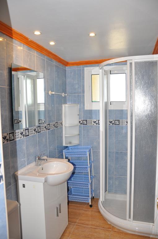 Eden Roc II Apartman Marbella Szoba fotó